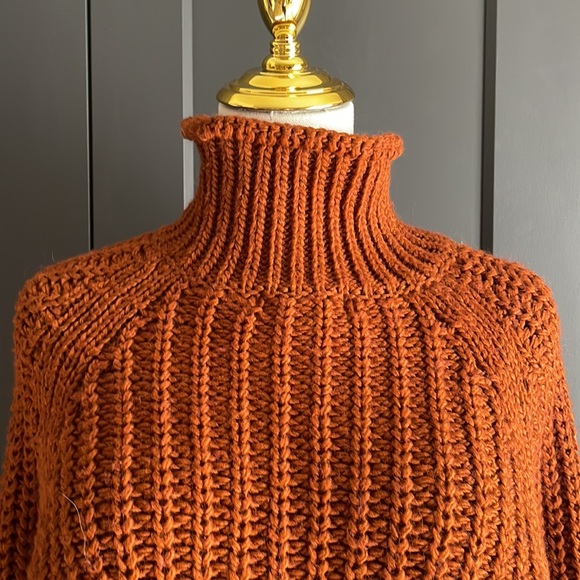 H&M rust colored chunky sweater - Picture 4 of 5